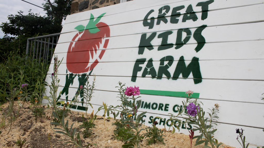 Grreat Kids Farm sign